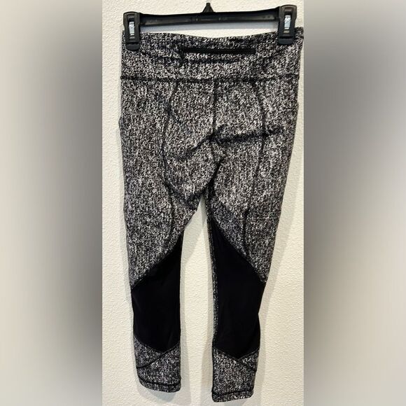 Lululemon Women’s Pace Rival Crop Power Luxtreme Suited Jacquard Leggings Size 4 - Picture 8 of 13